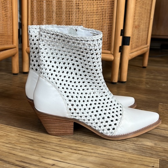 Coconuts by Matisse Golden Hour White Leather Western Side Boots Size 7 - Picture 6 of 9